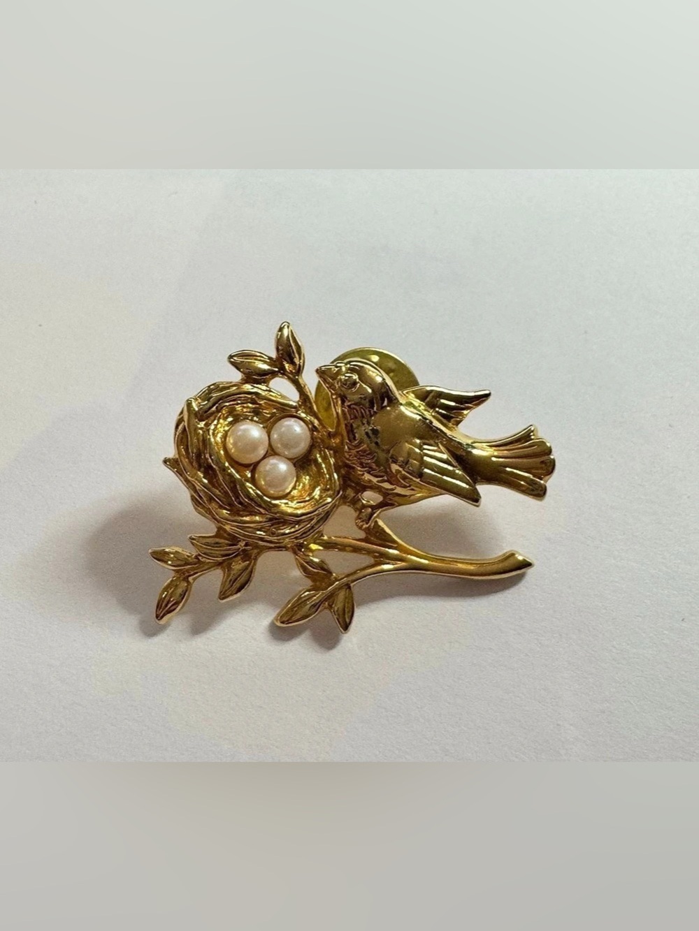 Bird Nest Pearl Brooch in Gold & Pearls